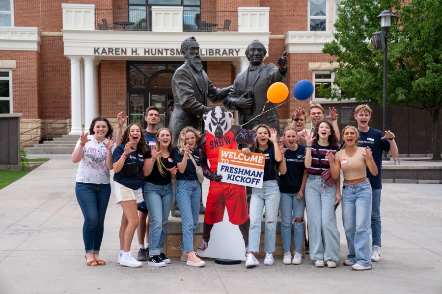 Freshman students at the Freshman Kickoff event